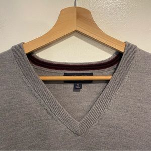 Brooks Brothers Gray Merino Wool V Neck Pullover Sweater Men’s Medium (Tag XL)